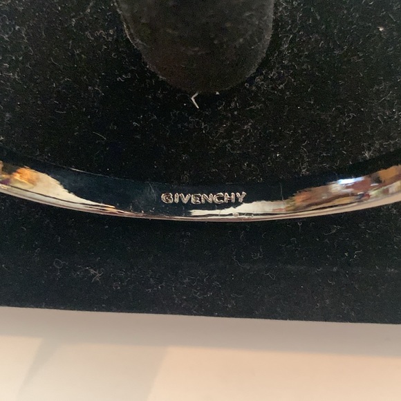 GIVENCHY BRACELET BANGLE PEWTER TONE METAL/w 3 SHAPES SMOKEY RHINESTONES 1/4”w - Picture 5 of 6